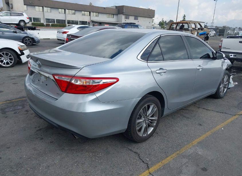 Photo 4 of 2017 Toyota Camry SE (VIN 4T1BF1FK7HU787597)