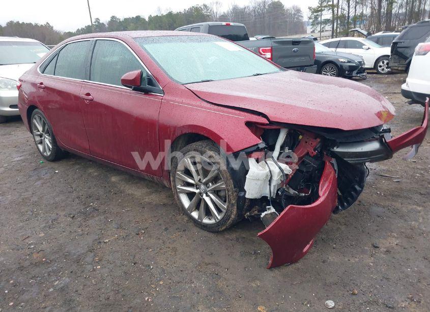 2017 Toyota Camry LE (VIN 4T1BF1FK7HU798258) main photo