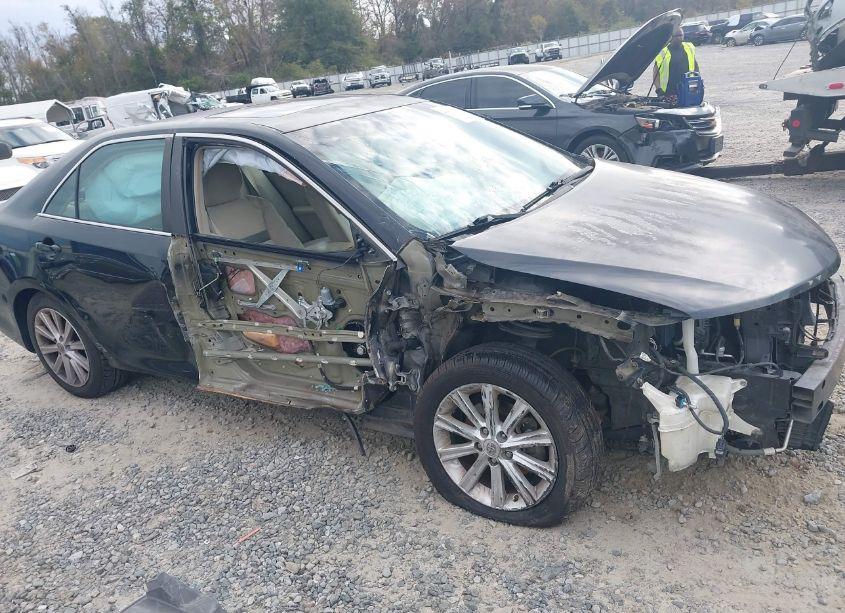 Photo 6 of 2012 Toyota Camry XLE (VIN 4T1BF1FK8CU008538)