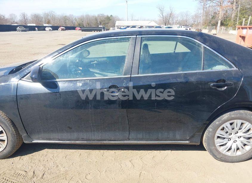 Photo 14 of 2012 Toyota Camry LE (VIN 4T1BF1FK8CU010645)