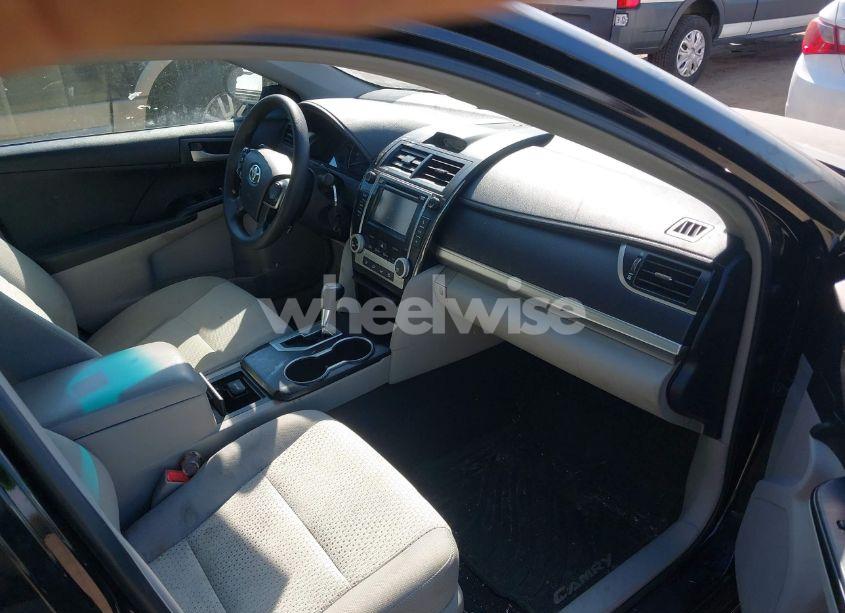 Photo 5 of 2012 Toyota Camry LE (VIN 4T1BF1FK8CU010645)