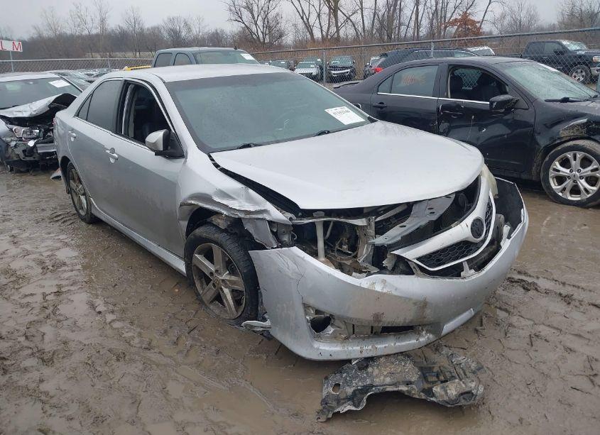 2012 Toyota Camry SE (VIN 4T1BF1FK8CU017126) main photo