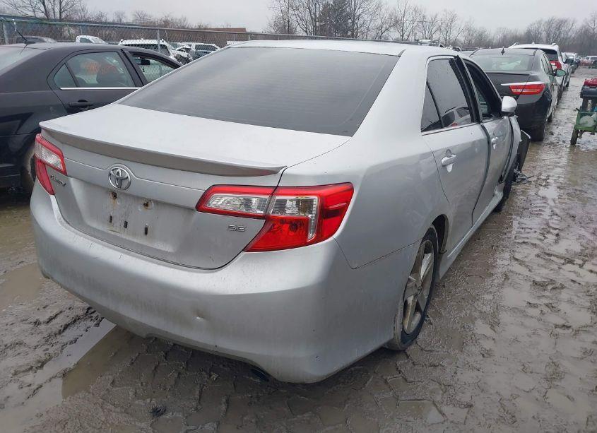 Photo 4 of 2012 Toyota Camry SE (VIN 4T1BF1FK8CU017126)