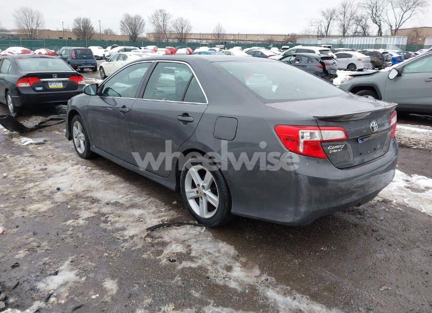 Photo 3 of 2012 Toyota Camry SE (VIN 4T1BF1FK8CU067119)