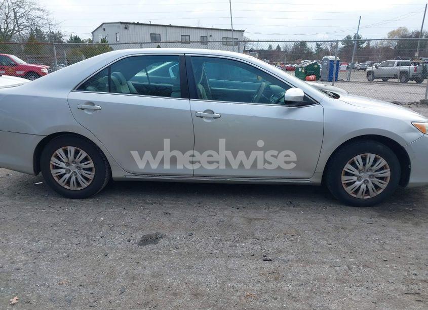 Photo 13 of 2012 Toyota Camry LE (VIN 4T1BF1FK8CU071560)