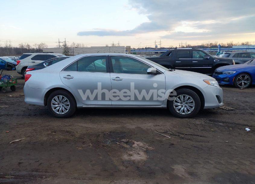 Photo 14 of 2012 Toyota Camry LE (VIN 4T1BF1FK8CU091470)