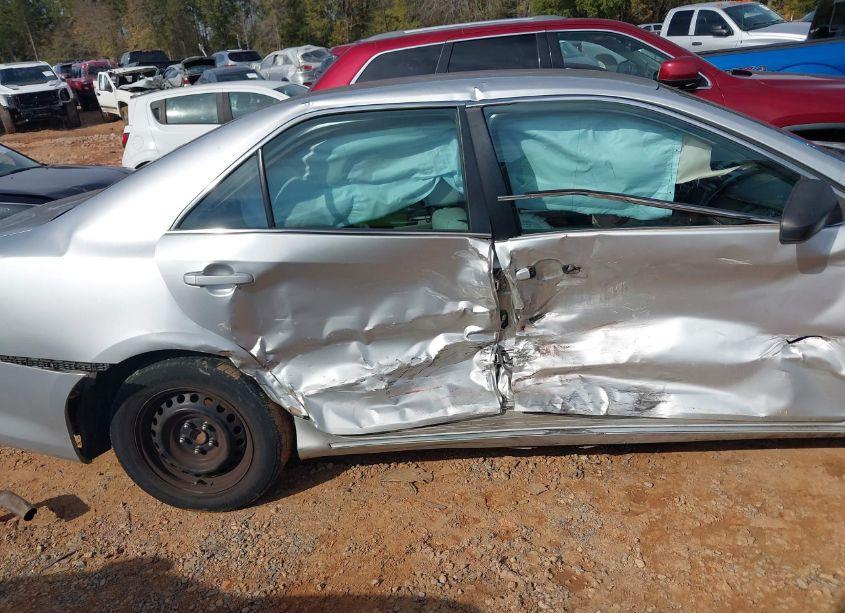 Photo 6 of 2012 Toyota Camry LE (VIN 4T1BF1FK8CU094904)