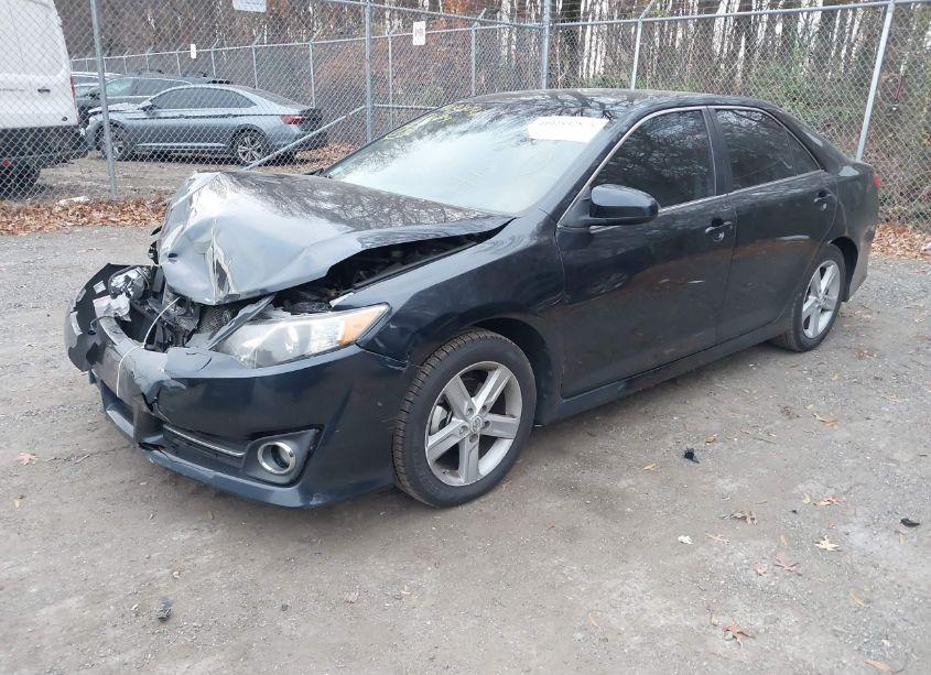 Photo 2 of 2012 Toyota Camry SE (VIN 4T1BF1FK8CU105240)