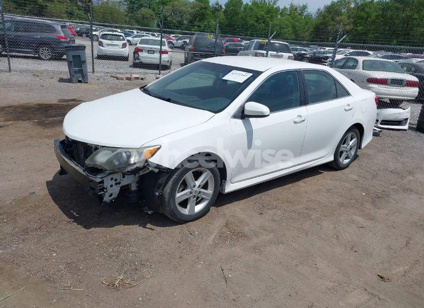 Photo 2 of 2012 Toyota Camry SE (VIN 4T1BF1FK8CU106713)