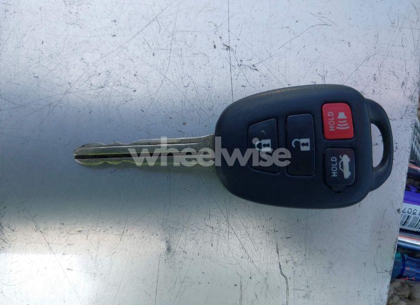 Photo 11 of 2012 Toyota Camry SE (VIN 4T1BF1FK8CU111555)