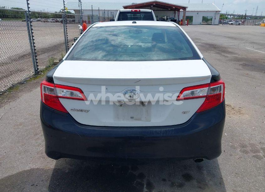 Photo 16 of 2012 Toyota Camry SE (VIN 4T1BF1FK8CU111555)