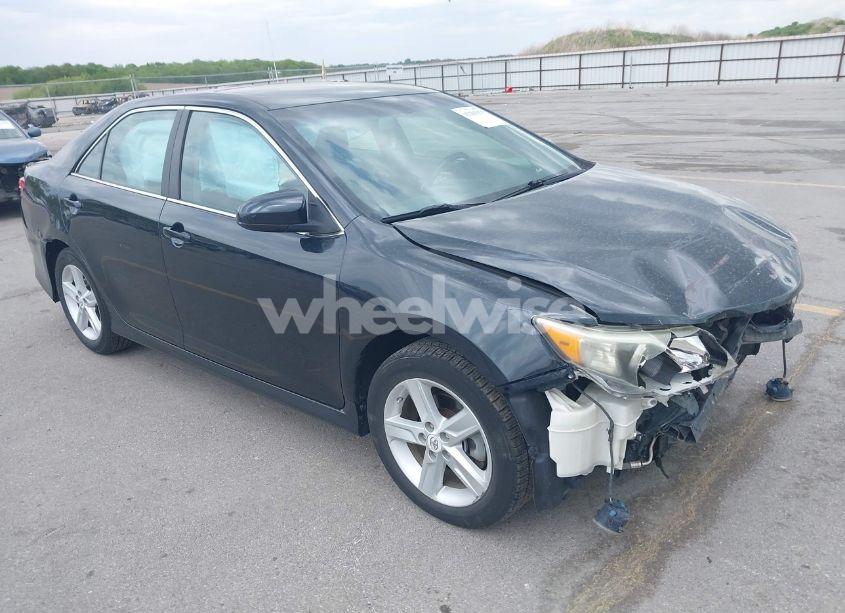 2012 Toyota Camry SE (VIN 4T1BF1FK8CU115752) main photo