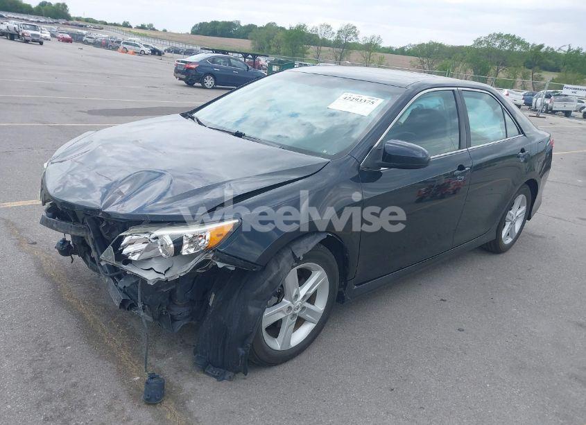 Photo 2 of 2012 Toyota Camry SE (VIN 4T1BF1FK8CU115752)