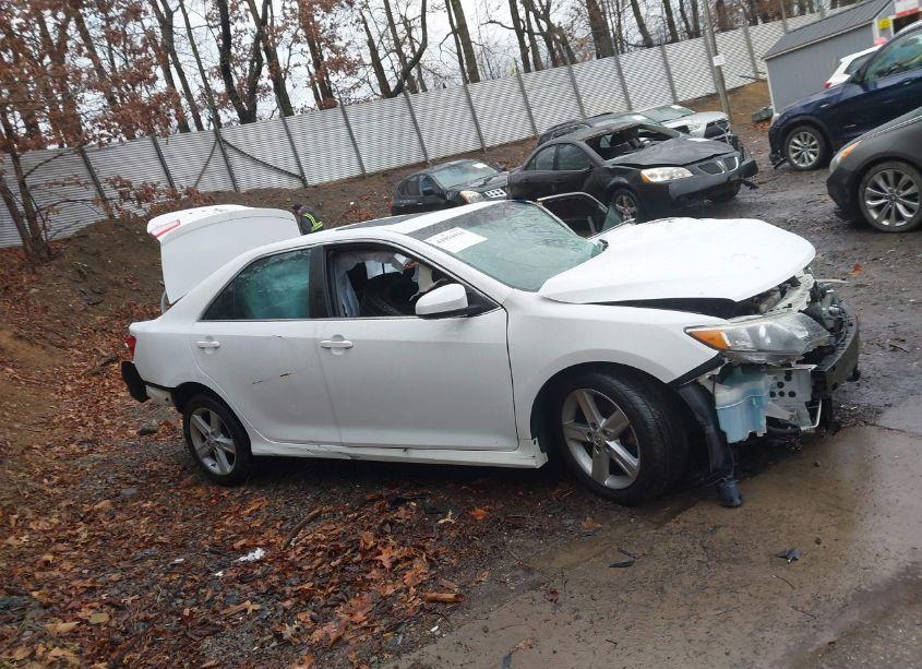 Photo 13 of 2012 Toyota Camry SE (VIN 4T1BF1FK8CU135287)