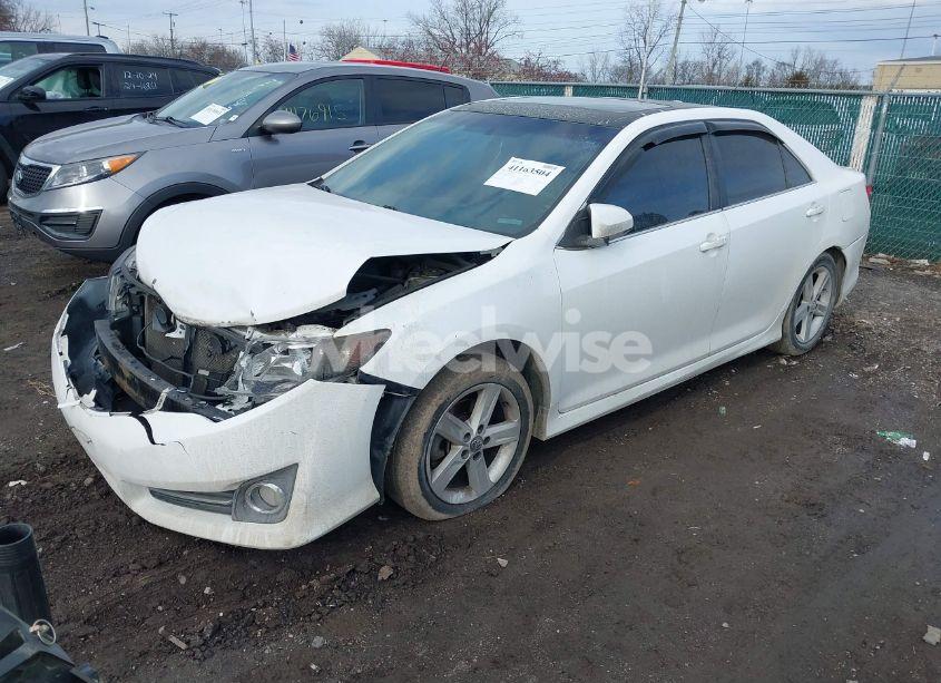 Photo 2 of 2012 Toyota Camry SE (VIN 4T1BF1FK8CU141851)