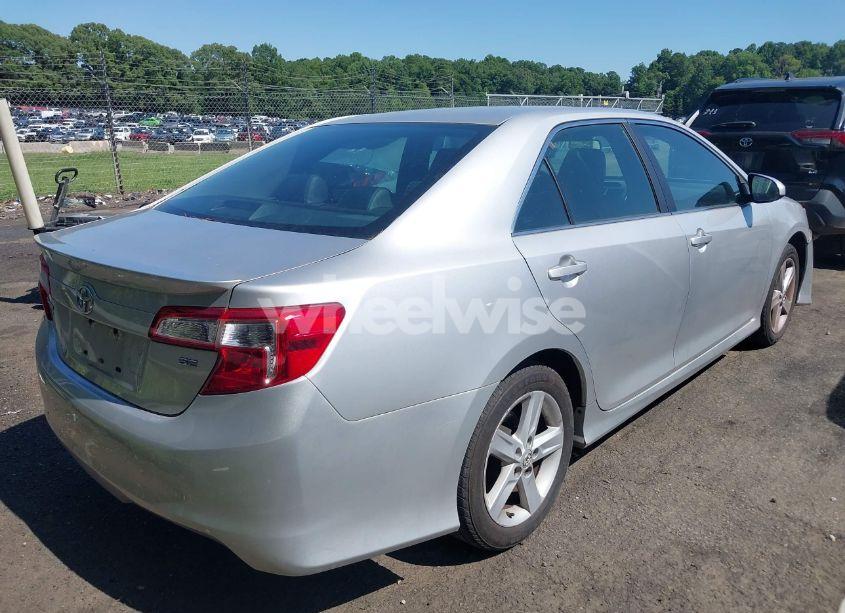 Photo 4 of 2012 Toyota Camry SE (VIN 4T1BF1FK8CU142966)