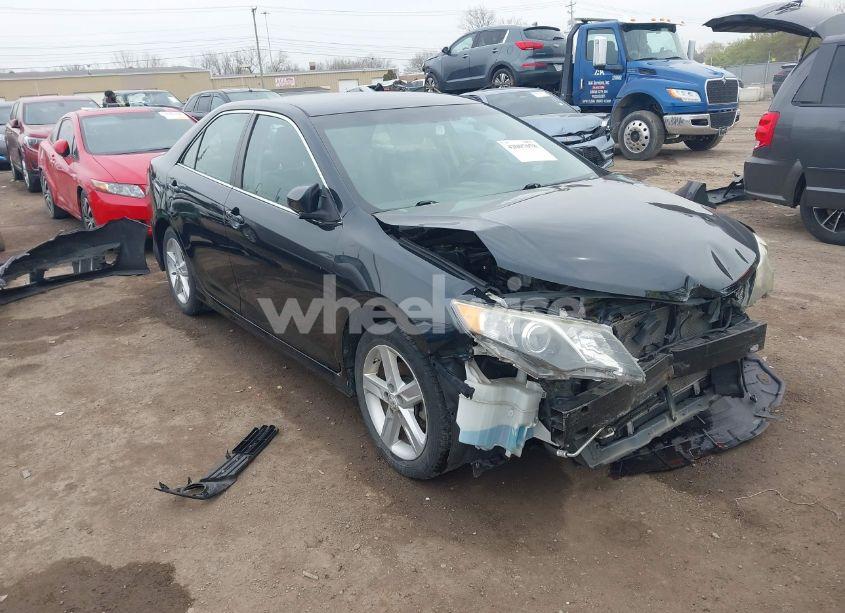 2012 Toyota Camry SE (VIN 4T1BF1FK8CU145821) main photo