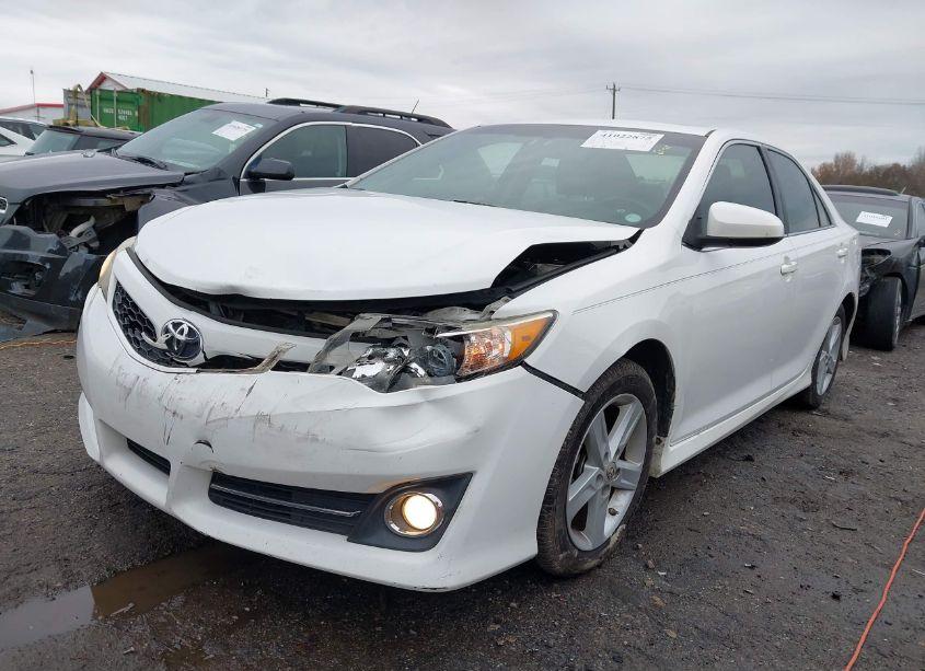 Photo 2 of 2012 Toyota Camry SE (VIN 4T1BF1FK8CU147357)