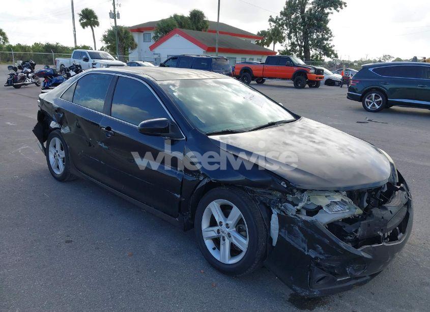 2012 Toyota Camry SE (VIN 4T1BF1FK8CU149786) main photo
