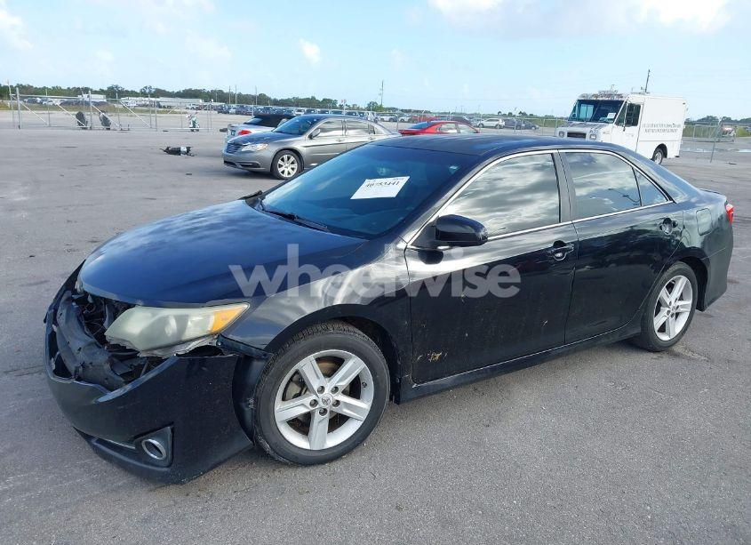 Photo 2 of 2012 Toyota Camry SE (VIN 4T1BF1FK8CU149786)