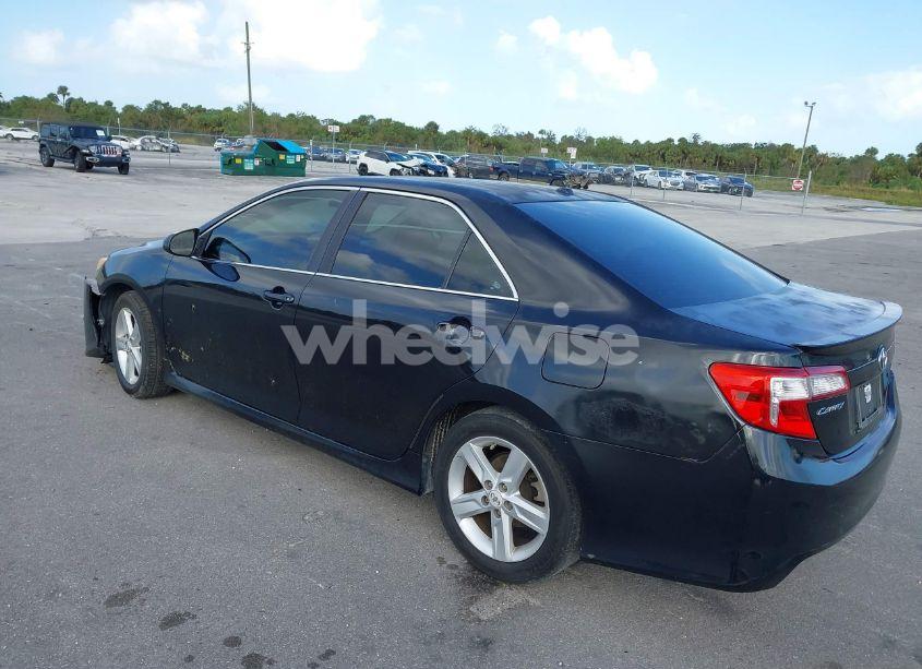 Photo 3 of 2012 Toyota Camry SE (VIN 4T1BF1FK8CU149786)