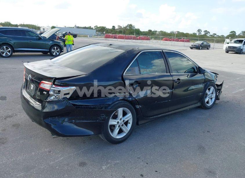 Photo 4 of 2012 Toyota Camry SE (VIN 4T1BF1FK8CU149786)