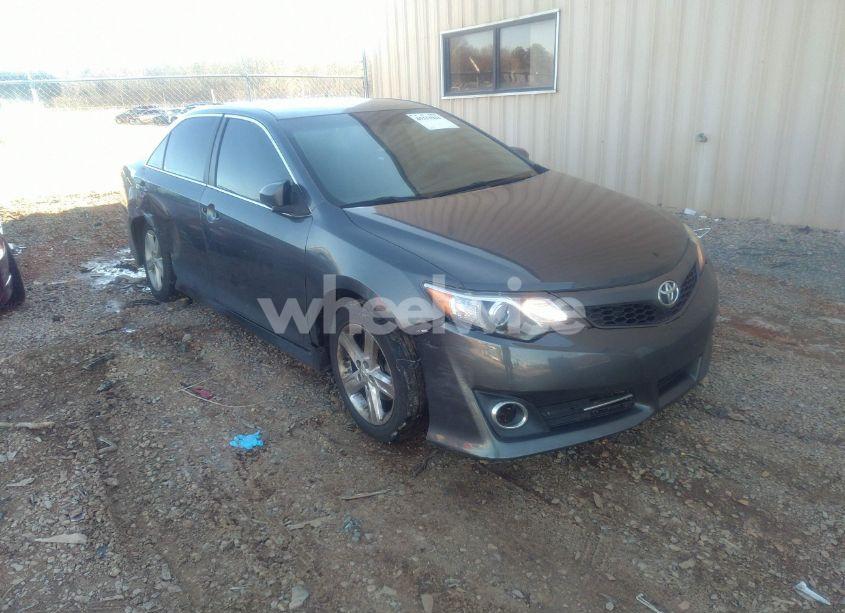 2012 Toyota Camry SE (VIN 4T1BF1FK8CU174199) main photo