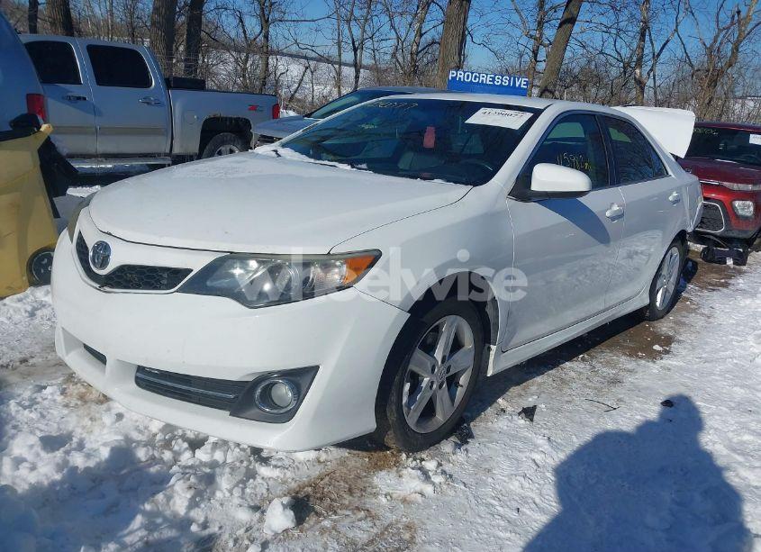 Photo 2 of 2012 Toyota Camry SE (VIN 4T1BF1FK8CU191794)