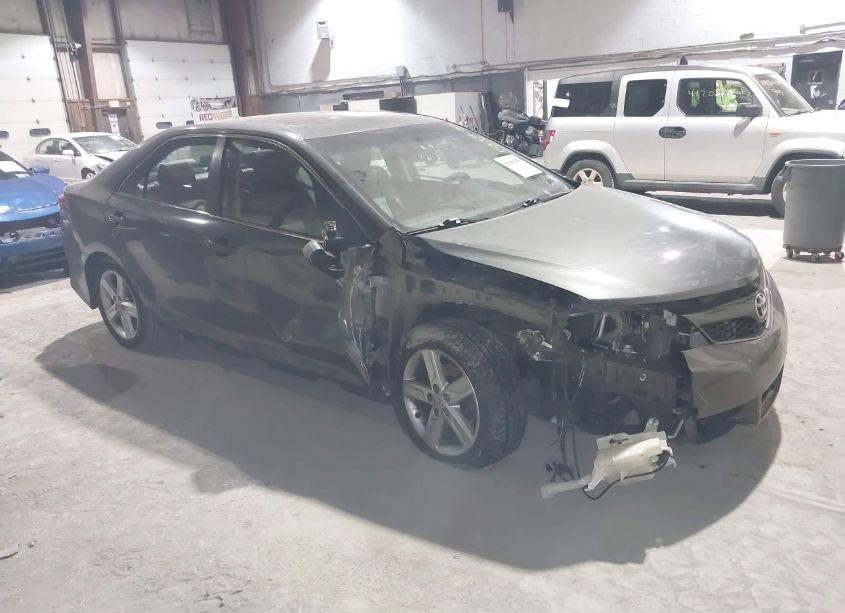 2012 Toyota Camry SE (VIN 4T1BF1FK8CU502737) main photo