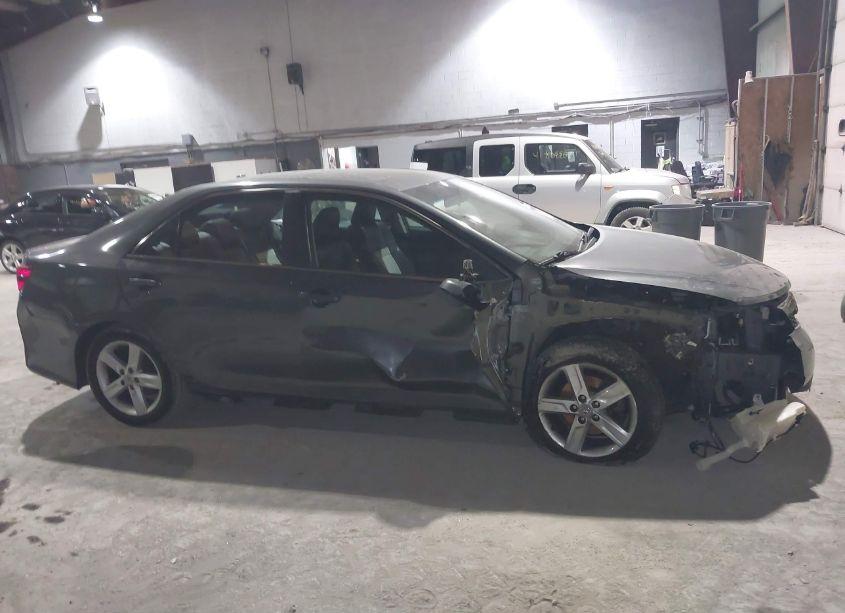 Photo 14 of 2012 Toyota Camry SE (VIN 4T1BF1FK8CU502737)