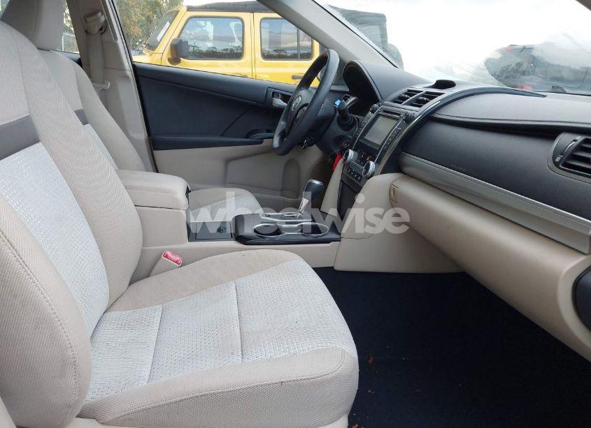 Photo 5 of 2012 Toyota Camry LE (VIN 4T1BF1FK8CU517092)