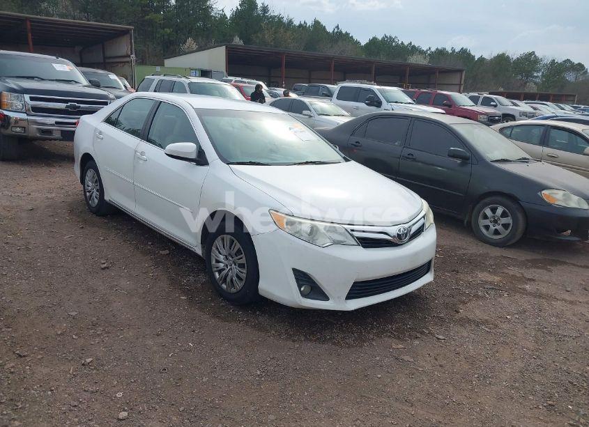 2012 Toyota Camry LE (VIN 4T1BF1FK8CU525483) main photo