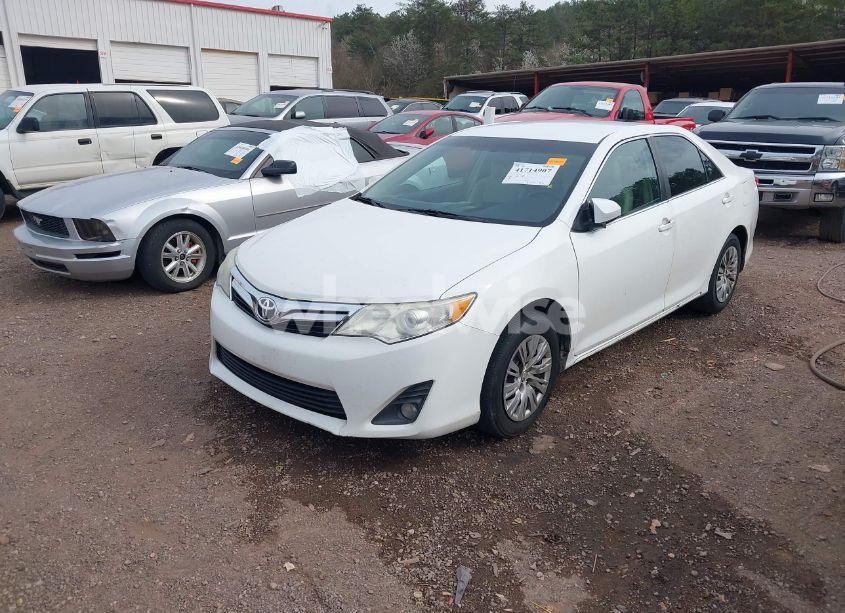 Photo 2 of 2012 Toyota Camry LE (VIN 4T1BF1FK8CU525483)