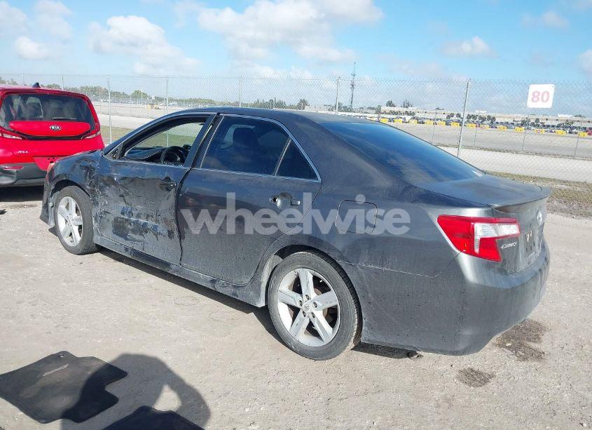 Photo 3 of 2012 Toyota Camry SE (VIN 4T1BF1FK8CU534667)