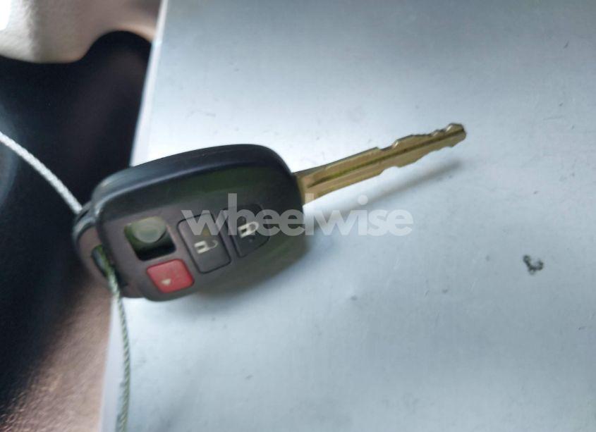 Photo 11 of 2012 Toyota Camry LE (VIN 4T1BF1FK8CU547256)