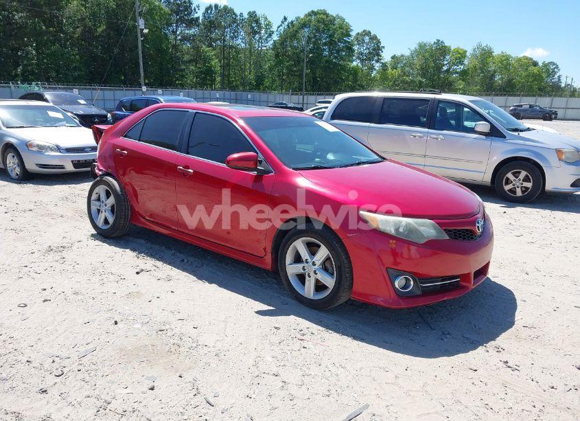 2012 Toyota Camry SE (VIN 4T1BF1FK8CU551968) main photo