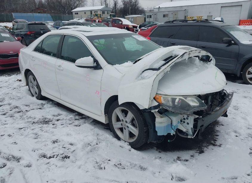2012 Toyota Camry SE (VIN 4T1BF1FK8CU567121) main photo