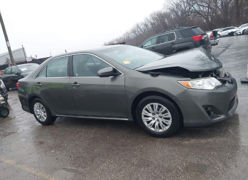 Photo 13 of 2012 Toyota Camry LE (VIN 4T1BF1FK8CU568009)