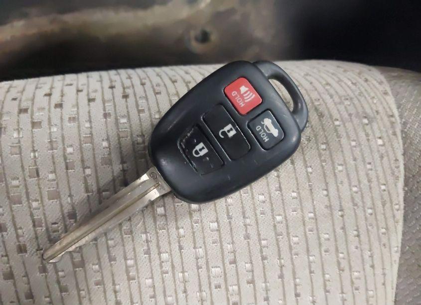 Photo 11 of 2012 Toyota Camry LE (VIN 4T1BF1FK8CU588888)