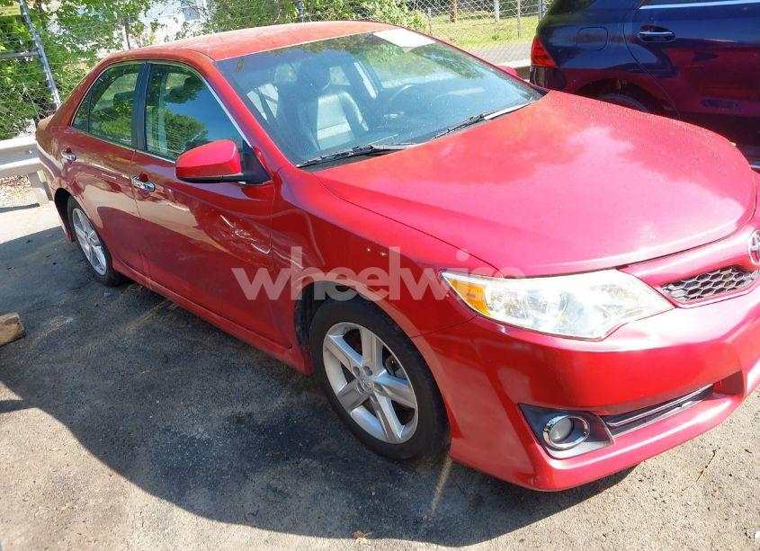2012 Toyota Camry SE (VIN 4T1BF1FK8CU607519) main photo