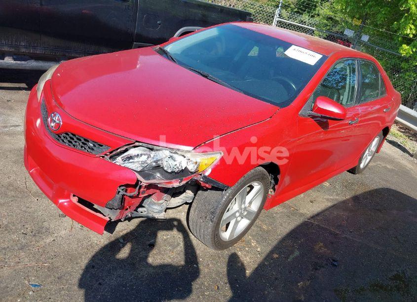 Photo 2 of 2012 Toyota Camry SE (VIN 4T1BF1FK8CU607519)