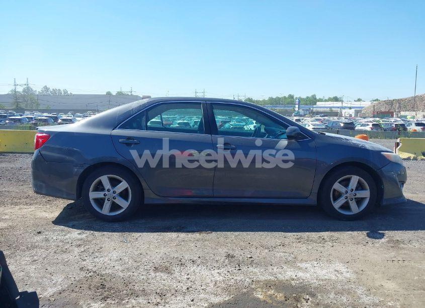 Photo 13 of 2012 Toyota Camry SE (VIN 4T1BF1FK8CU634297)