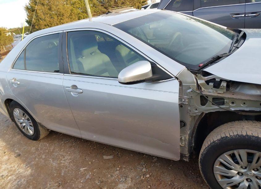 Photo 13 of 2012 Toyota Camry LE (VIN 4T1BF1FK8CU636275)