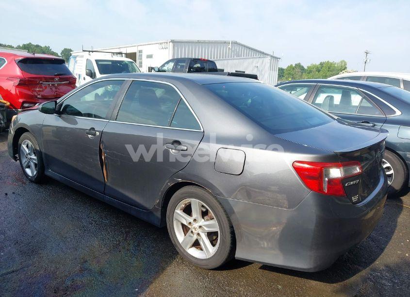 Photo 3 of 2013 Toyota Camry SE (VIN 4T1BF1FK8DU212158)