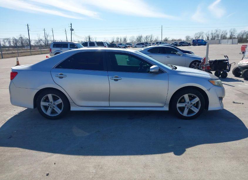 Photo 13 of 2013 Toyota Camry SE (VIN 4T1BF1FK8DU213603)