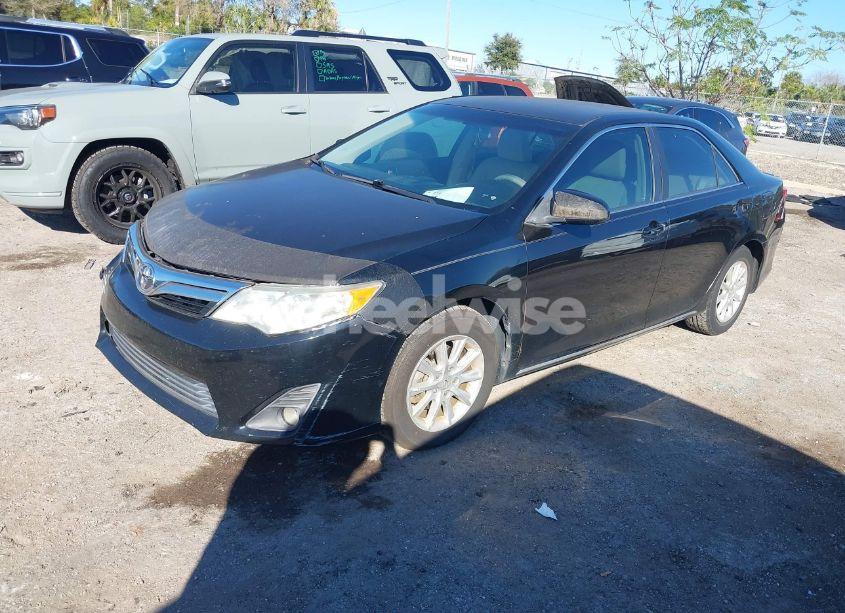 Photo 2 of 2013 Toyota Camry LE (VIN 4T1BF1FK8DU227730)