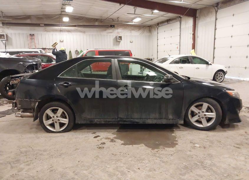 Photo 13 of 2013 Toyota Camry SE (VIN 4T1BF1FK8DU260453)