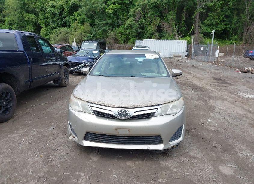 Photo 12 of 2013 Toyota Camry LE (VIN 4T1BF1FK8DU279956)
