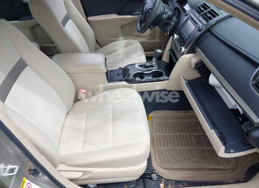 Photo 5 of 2013 Toyota Camry LE (VIN 4T1BF1FK8DU279956)