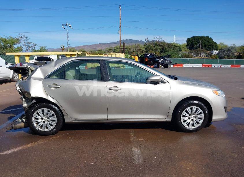 Photo 14 of 2013 Toyota Camry LE (VIN 4T1BF1FK8DU661176)